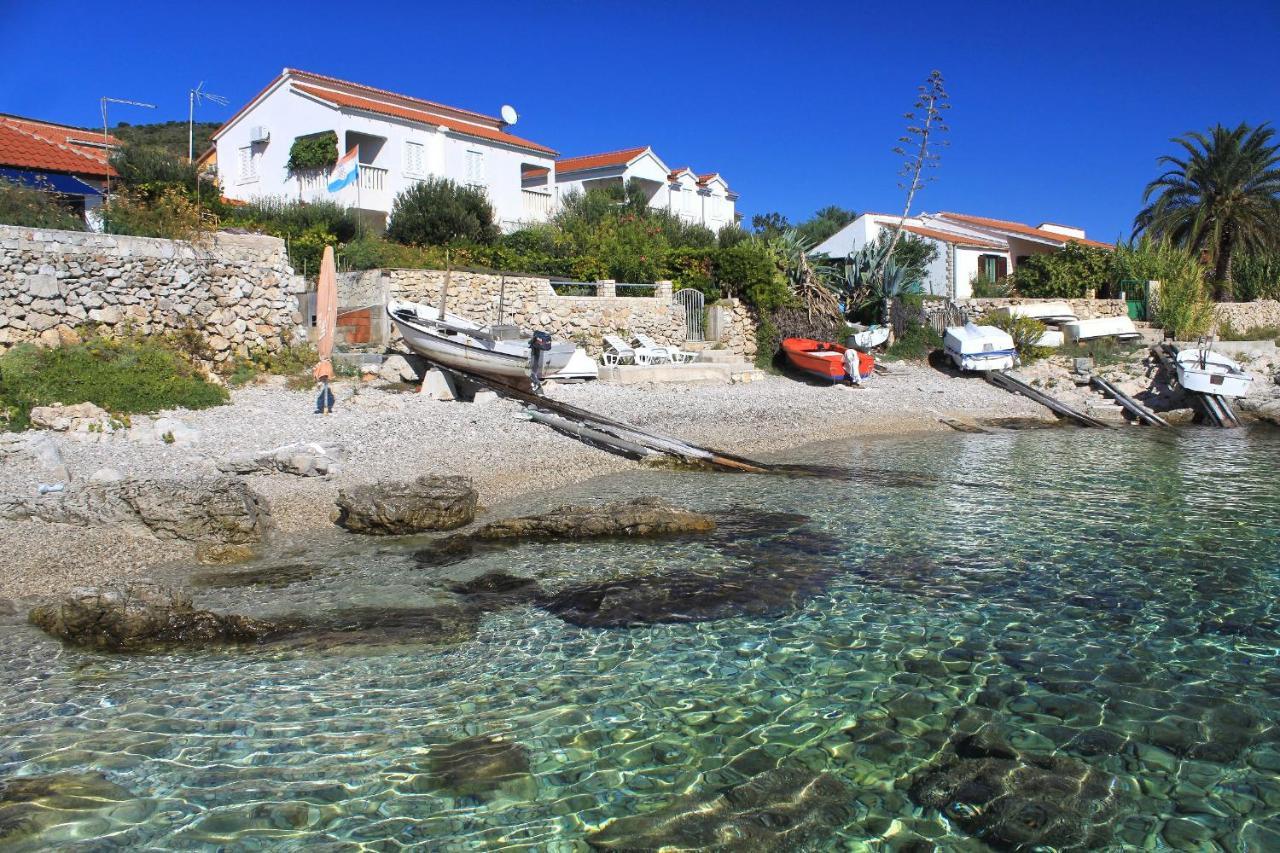 Apartments By The Sea Milna, Vis - 8895 Rukavac  Εξωτερικό φωτογραφία